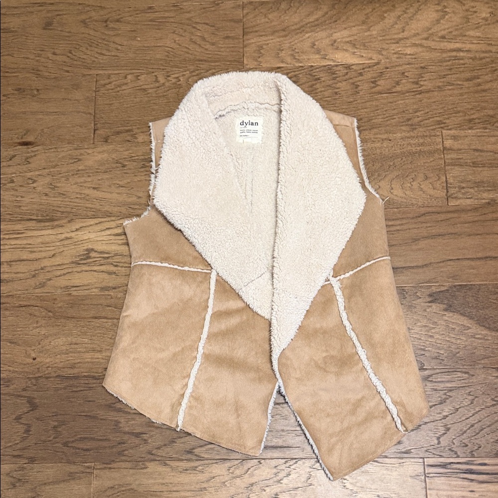 Dylan Tan and Cream Shearling Vest size largest